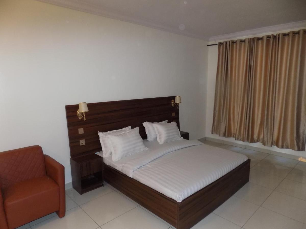 Posh Hotel And Suites Victoria Island Lagos Exterior foto